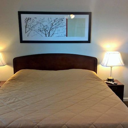 Classic Motel Higginsville Экстерьер фото